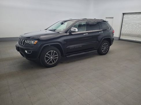 Used 2017 Jeep Grand Cherokee Limited AWD/4WD image 2