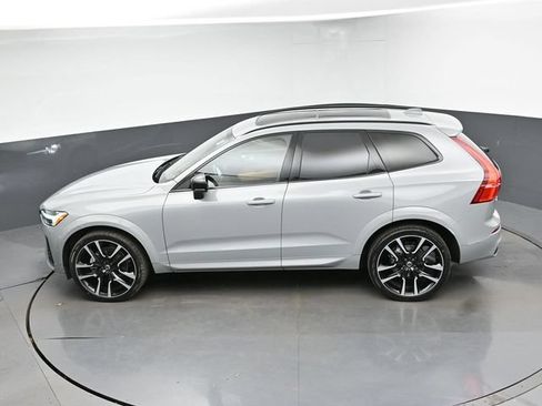 Used 2024 Volvo XC60 B5 Ultimate w/ Protection Package Premier AWD/4WD image 47
