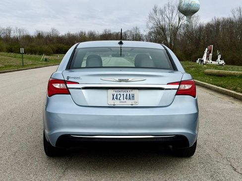 Used 2014 Chrysler 200 LX image 32