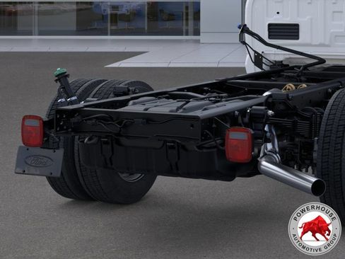 New 2026 Ford F450 XL w/ XL Chrome Package RWD image 22