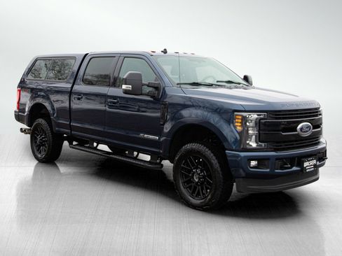 Used 2019 Ford F350 Lariat image 7