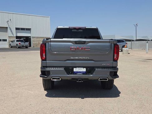 Used 2021 GMC Sierra 1500 AT4 w/ AT4 Premium Package AWD/4WD image 7