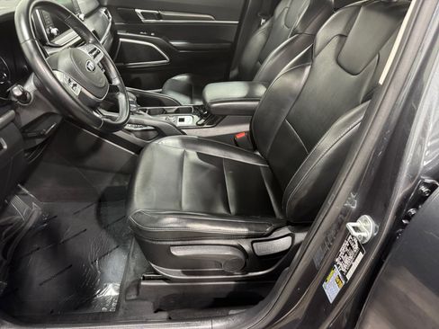 Used 2020 Kia Telluride LX AWD/4WD image 9