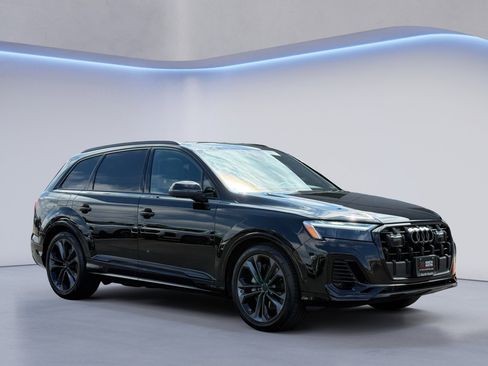 Used 2026 Audi Q7 3.0T Premium Plus AWD/4WD image 2