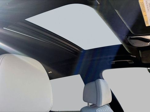 Used 2022 BMW X7 M50i AWD/4WD image 13