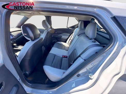 Used 2024 Nissan Kicks SR w/ SR Premium Package FWD image 27