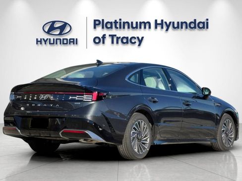 New 2026 Hyundai Sonata Limited FWD image 4