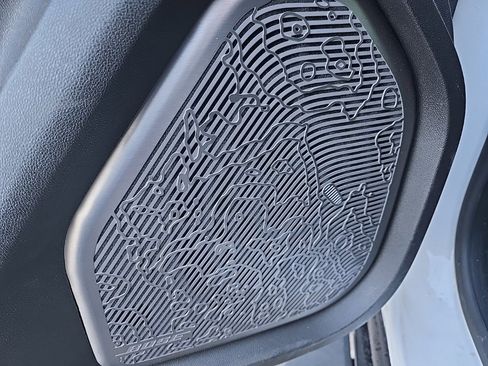 Used 2025 GMC Hummer EV 3X image 36