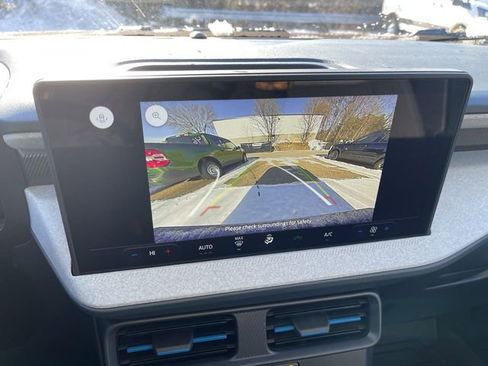 New 2025 Ford Maverick XLT image 19