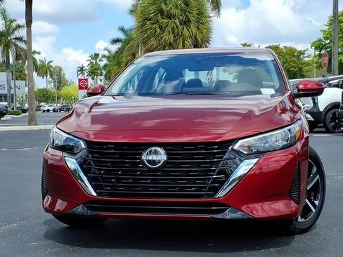 Used 2025 Nissan Sentra SV w/ Trunk Package FWD image 2