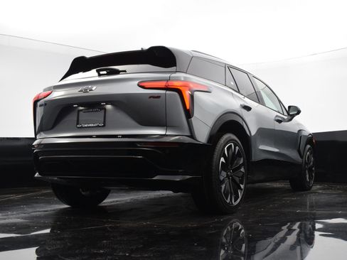 New 2025 Chevrolet Blazer EV RS image 14