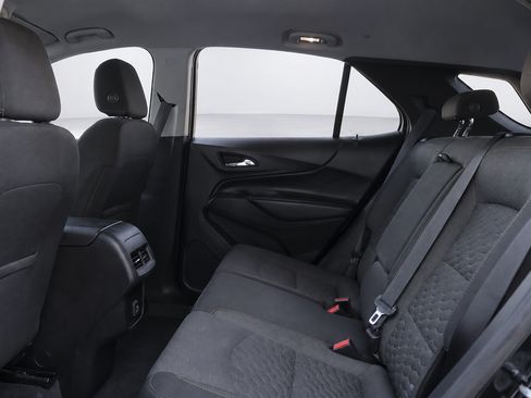 Used 2020 Chevrolet Equinox LT w/ Driver Convenience Package AWD/4WD image 17