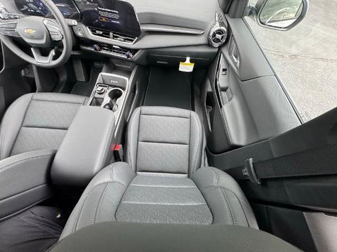 New 2026 Chevrolet Equinox LT w/ Convenience Package II image 42