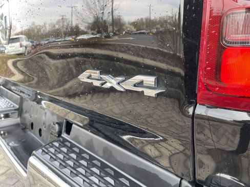 Used 2024 RAM 1500 Laramie image 15