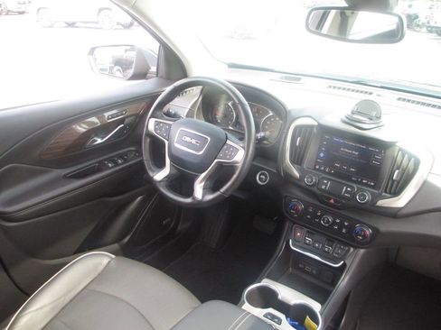 Used 2020 GMC Terrain Denali w/ Denali Premium Package AWD/4WD image 25
