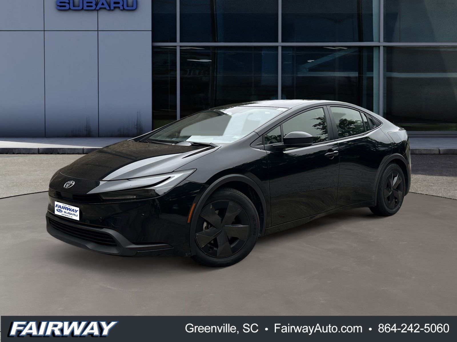 Used 2025 Toyota Prius LE FWD image 1