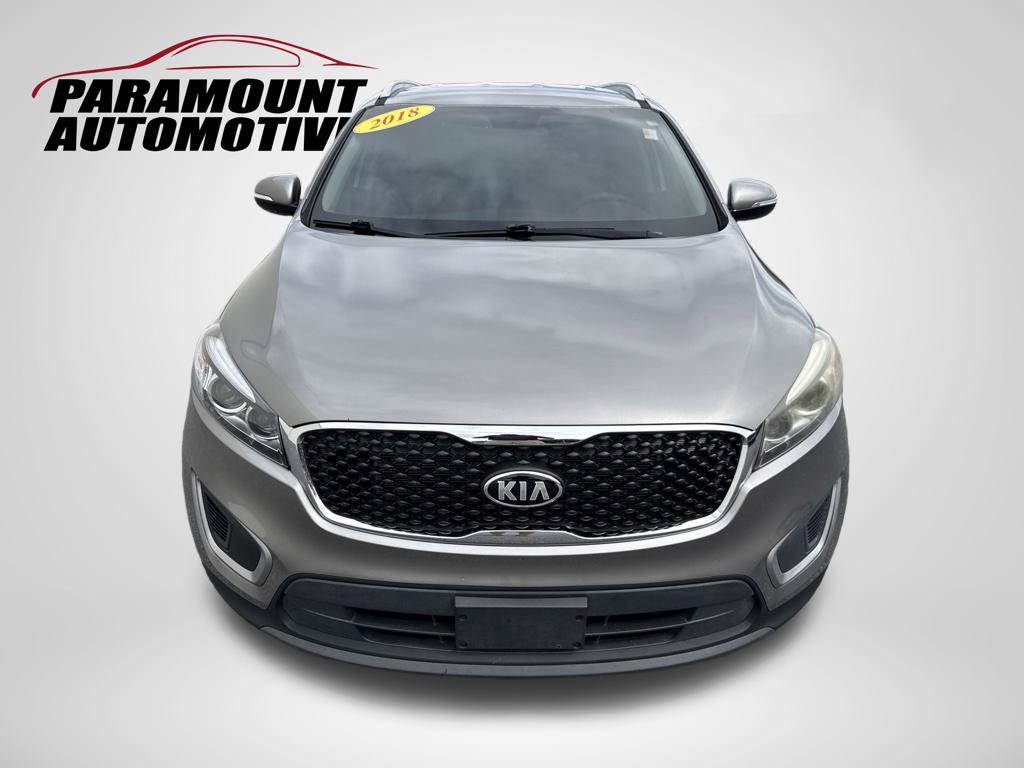 Used 2018 Kia Sorento FWD V6 image 2