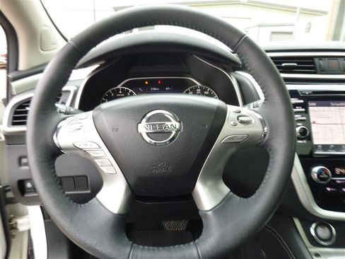 Used 2017 Nissan Murano Platinum w/ Platinum Technology Package AWD/4WD image 12