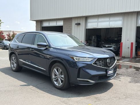 Used 2025 Acura MDX SH-AWD image 3