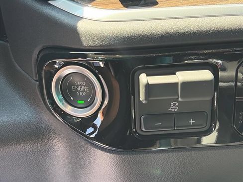 New 2026 Chevrolet Silverado 1500 RST w/ RST All Star Premium Package AWD/4WD image 17