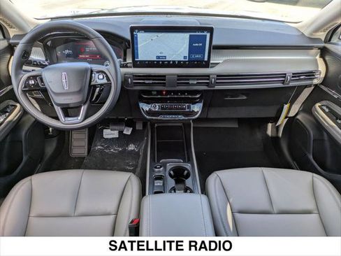 New 2025 Lincoln Corsair AWD image 11