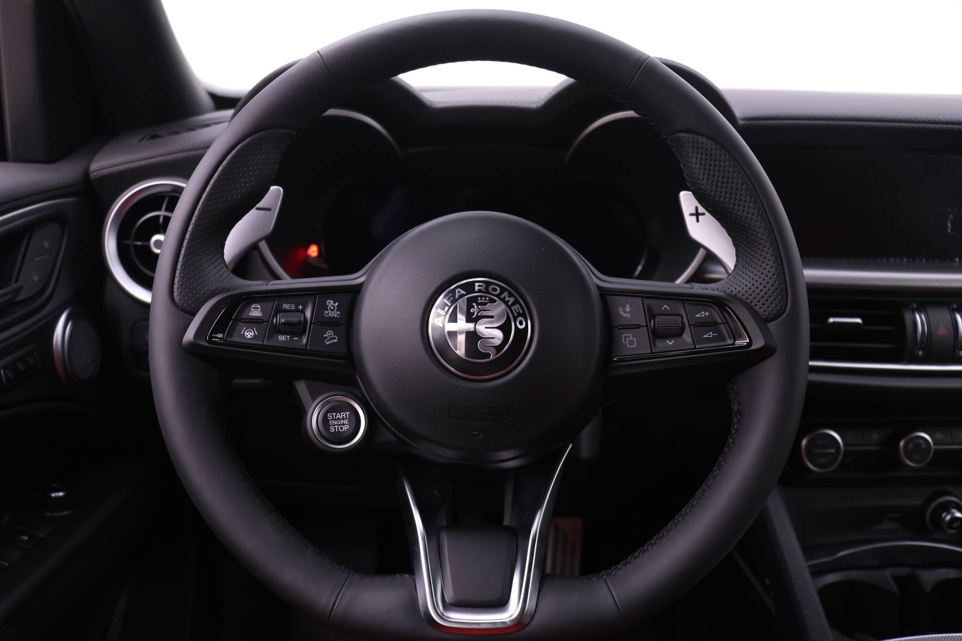 New 2026 Alfa Romeo Stelvio Sprint AWD/4WD image 14