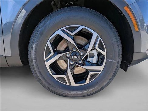 Used 2024 Kia Sportage LX image 22