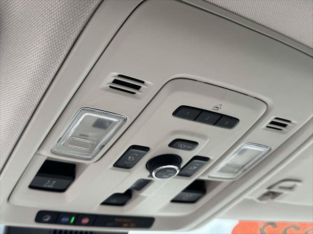 Used 2023 GMC Yukon Denali w/ LPO, Floor Liner Package AWD/4WD image 34