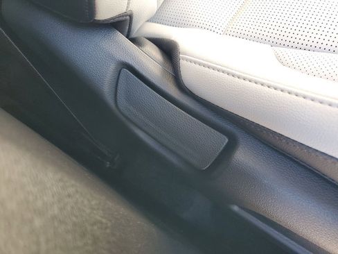 New 2026 Kia Sportage EX w/ EX Panoramic Sunroof Package image 9