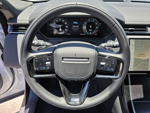Used 2026 Land Rover Range Rover Velar Dynamic SE AWD/4WD image 15