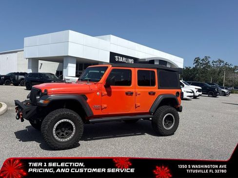 Used 2018 Jeep Wrangler Unlimited Sport AWD/4WD image 2