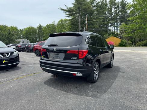 Used 2017 Honda Pilot Touring image 9