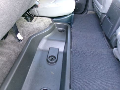 Used 2018 Nissan Frontier PRO-4X image 11