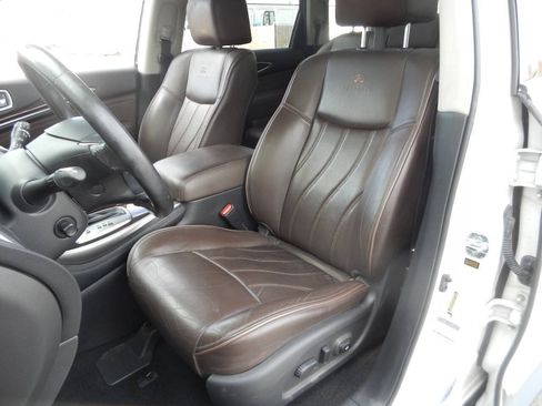 Used 2014 INFINITI QX60 FWD w/ Deluxe Touring Package image 30