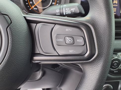 New 2025 Jeep Gladiator Sport image 21