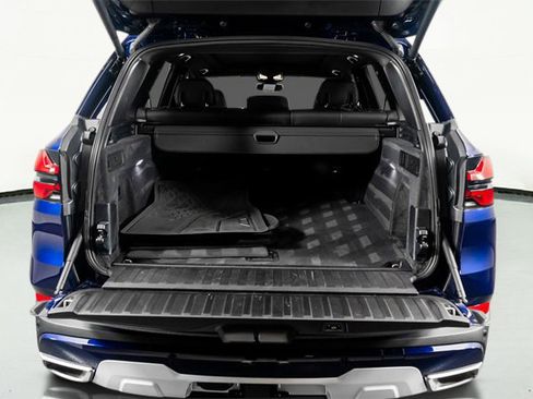 Used 2024 BMW X5 xDrive40i w/ Premium Essential Package image 53