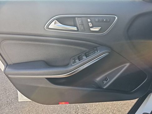 Used 2019 Mercedes-Benz GLA 250 4MATIC image 26