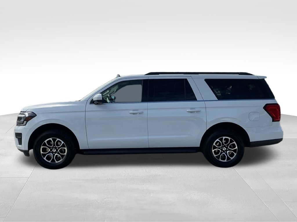 Certified 2024 Ford Expedition Max XLT RWD image 3