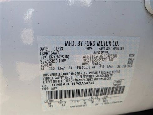 Used 2023 Ford Explorer Limited image 24