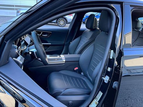 Used 2025 Mercedes-Benz C 300 4MATIC Sedan image 7