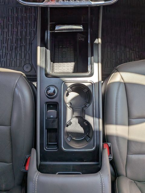 Used 2023 Lincoln Corsair Reserve w/ Equipment Group 201A AWD/4WD image 13