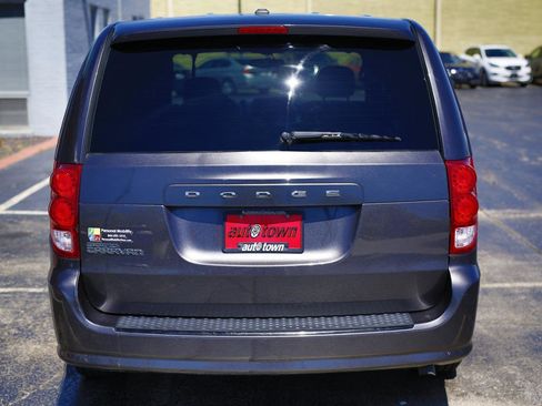 Used 2015 Dodge Grand Caravan SXT w/ Blacktop Package FWD image 15