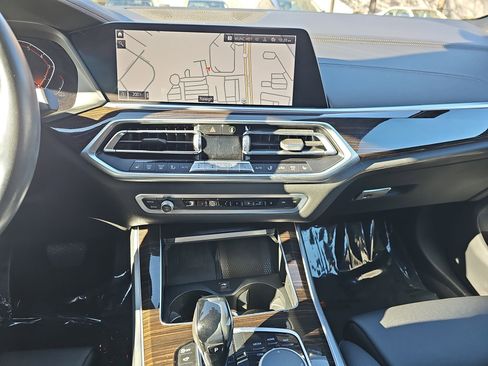 Used 2020 BMW X5 xDrive40i w/ Premium Package image 22