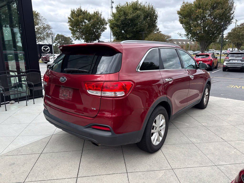 Used 2016 Kia Sorento LX AWD/4WD image 6