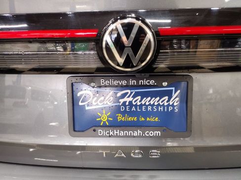 New 2025 Volkswagen Taos SEL image 16