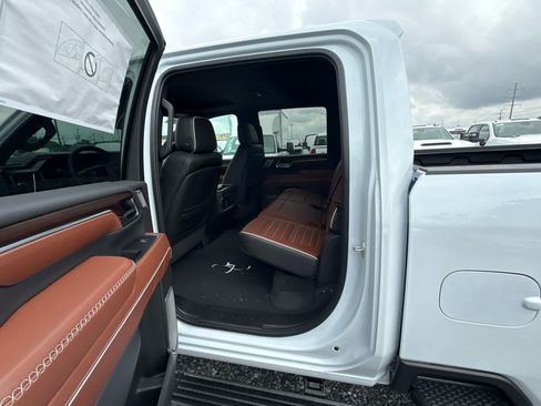New 2026 GMC Sierra 2500 Denali Ultimate AWD/4WD image 31