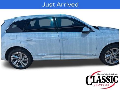 Used 2023 Audi Q7 3.0T Premium Plus w/ Premium Plus Package image 17