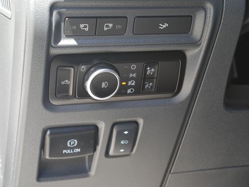 Certified 2023 Ford F150 Lariat w/ FX4 Off-Road Package AWD/4WD image 6
