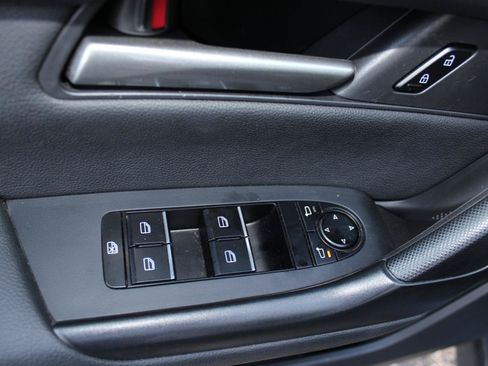 Used 2025 MAZDA CX-50 AWD 2.5 S w/ Preferred Package image 11
