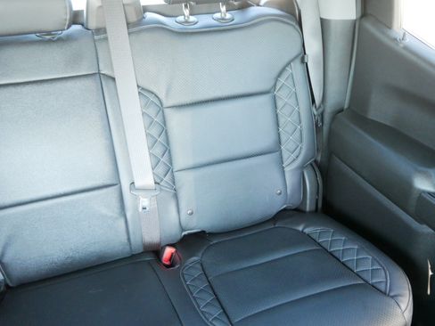 Used 2023 Chevrolet Silverado 1500 Custom AWD/4WD image 14